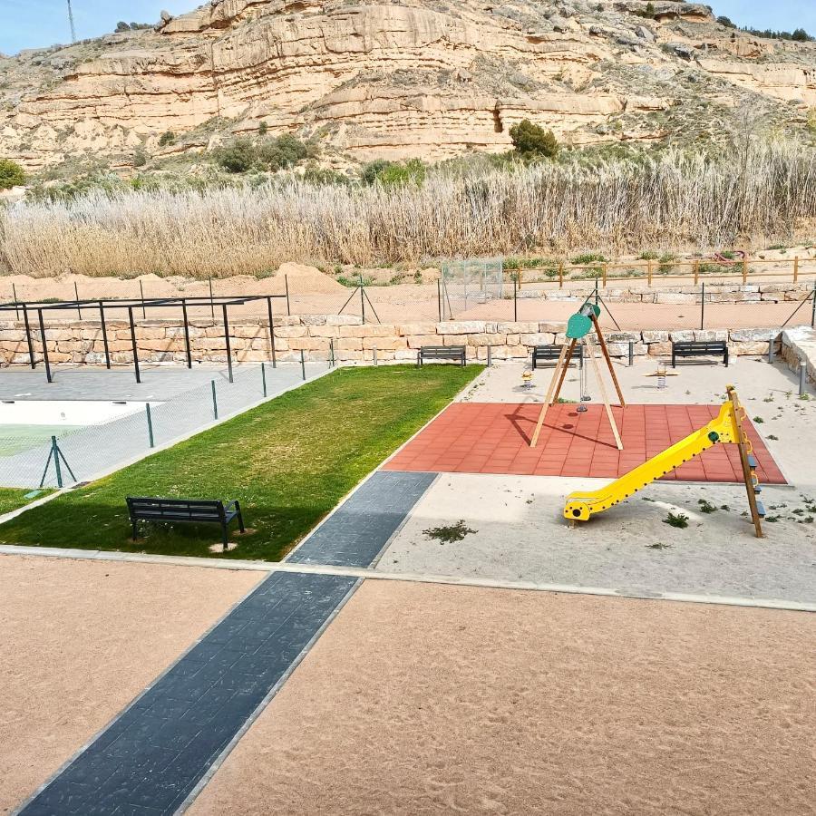 Precioso Piso Monzon Terraza, Parking,Piscina,Zona De Juegos Monzón Eksteriør bilde